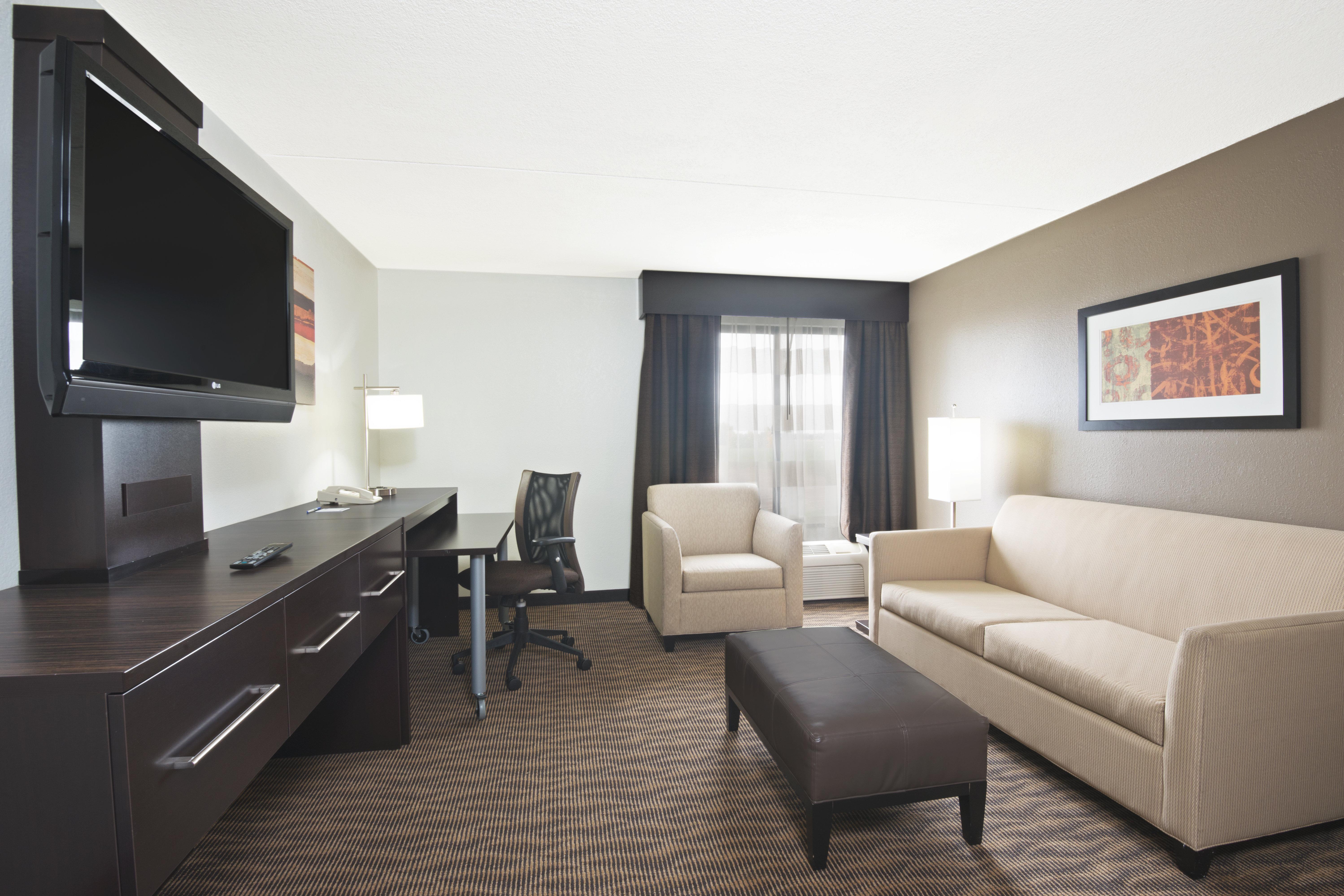 Holiday Inn Express Hotel & Suites Colby By Ihg Exteriér fotografie