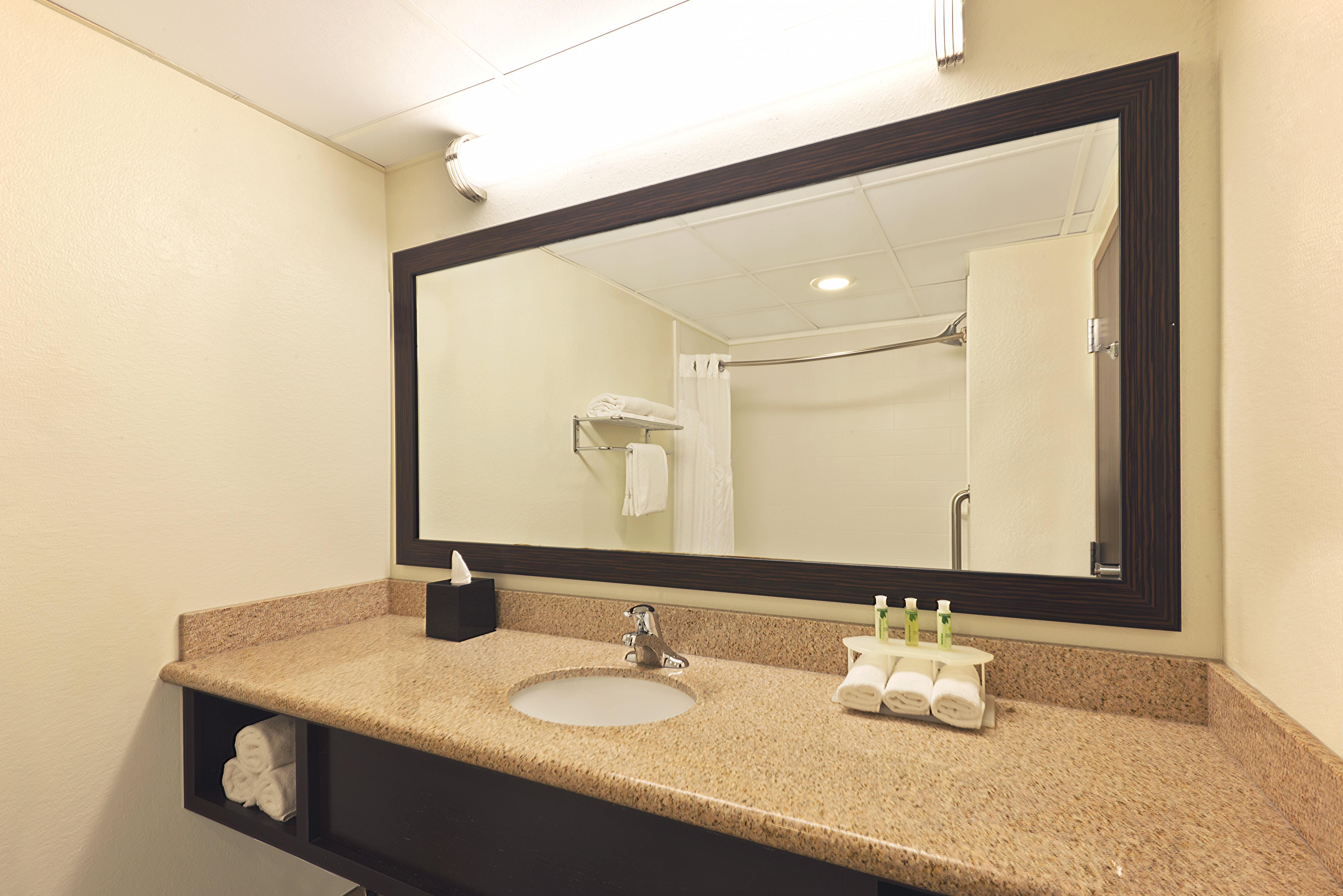 Holiday Inn Express Hotel & Suites Colby By Ihg Exteriér fotografie