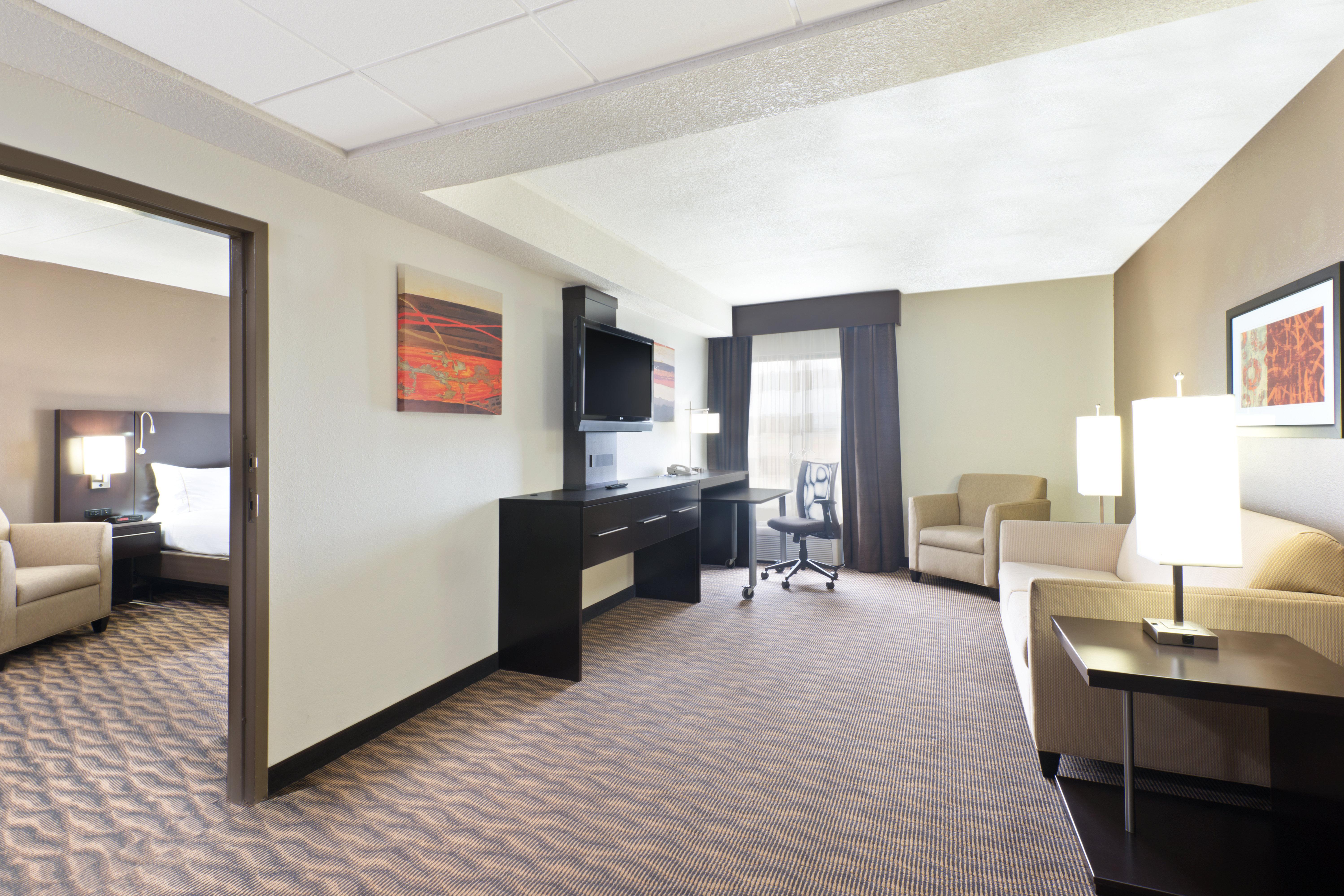 Holiday Inn Express Hotel & Suites Colby By Ihg Exteriér fotografie