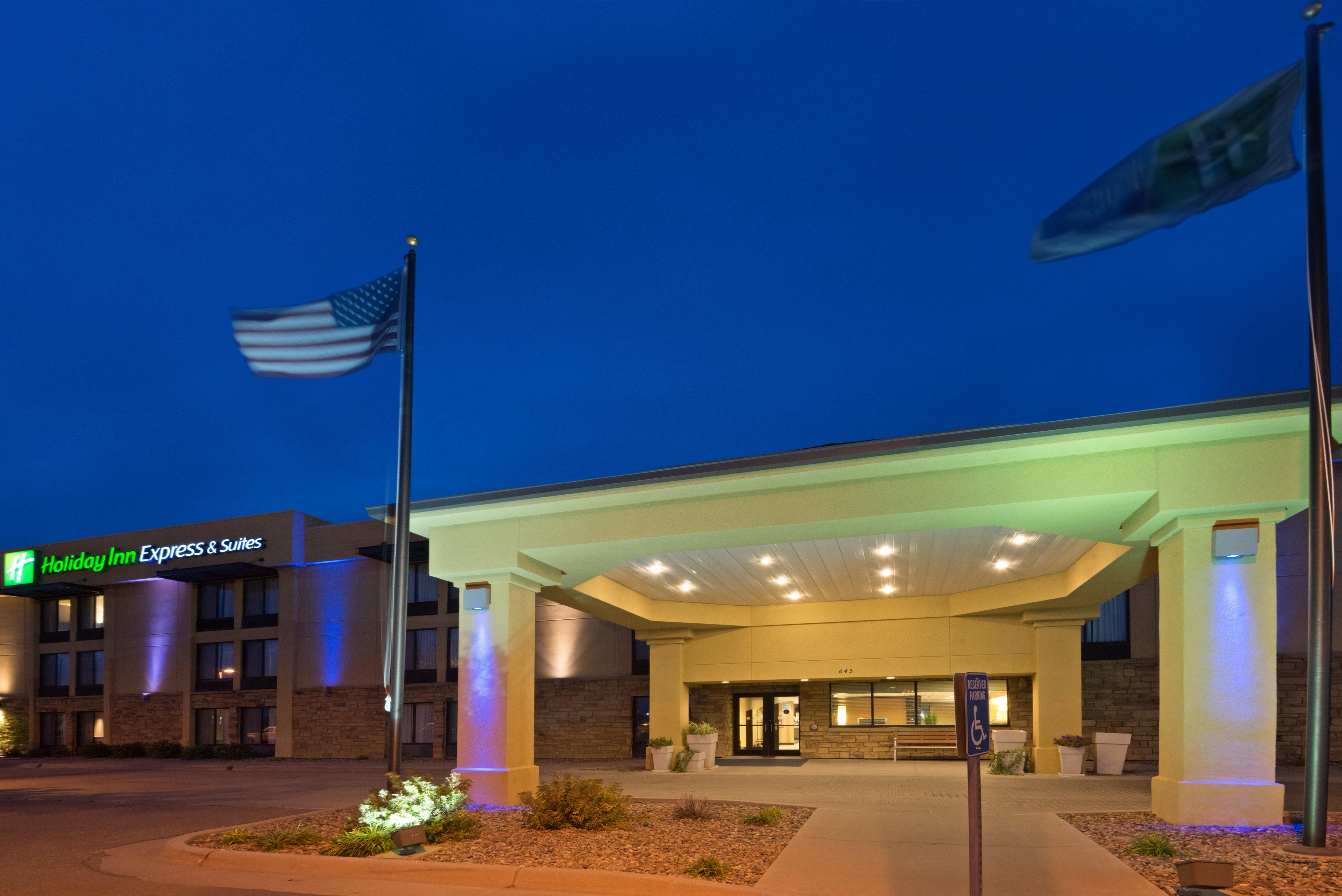 Holiday Inn Express Hotel & Suites Colby By Ihg Exteriér fotografie