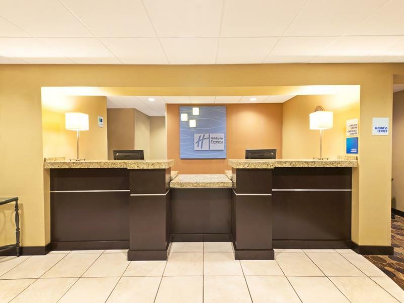 Holiday Inn Express Hotel & Suites Colby By Ihg Exteriér fotografie