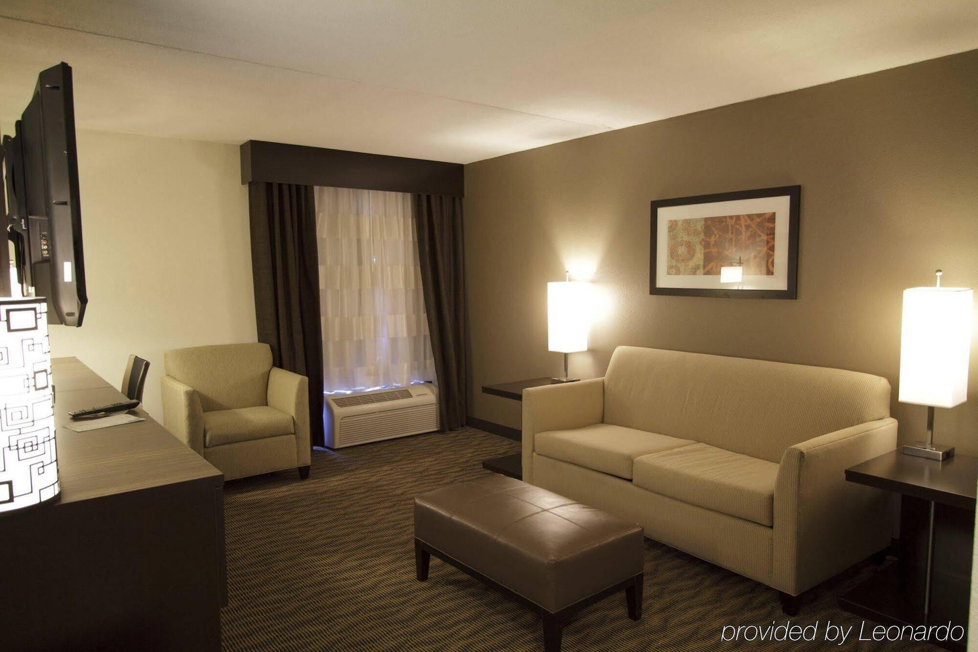 Holiday Inn Express Hotel & Suites Colby By Ihg Exteriér fotografie